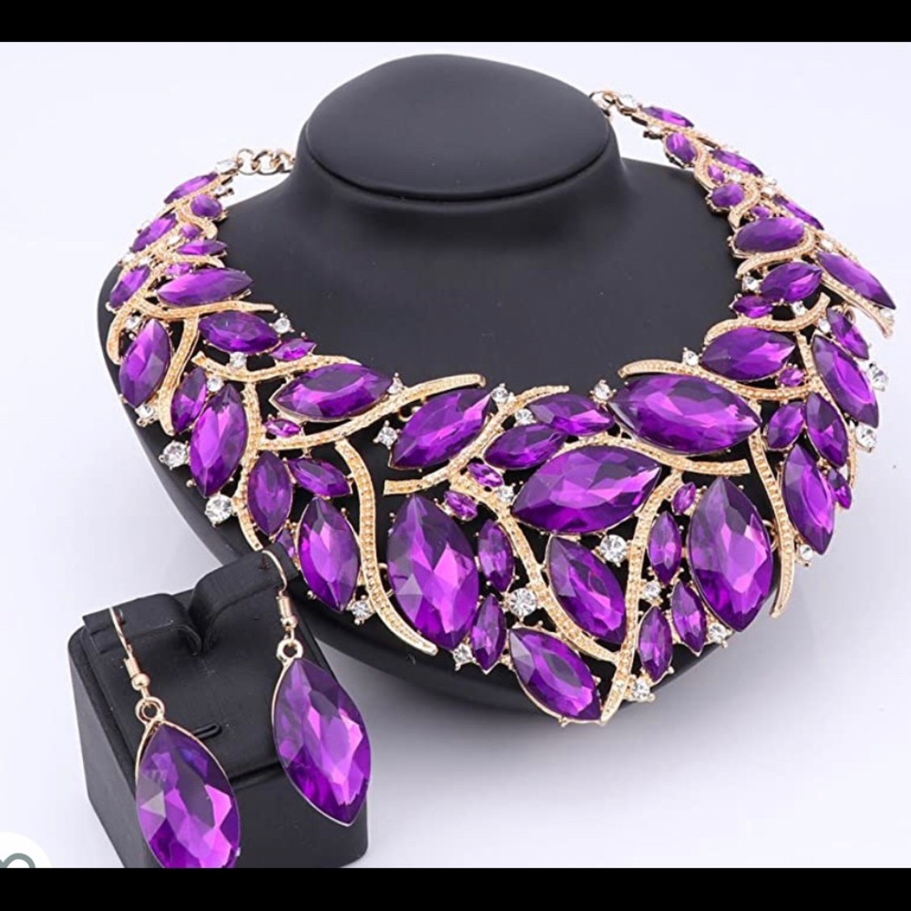 Purple crystal statement necklace